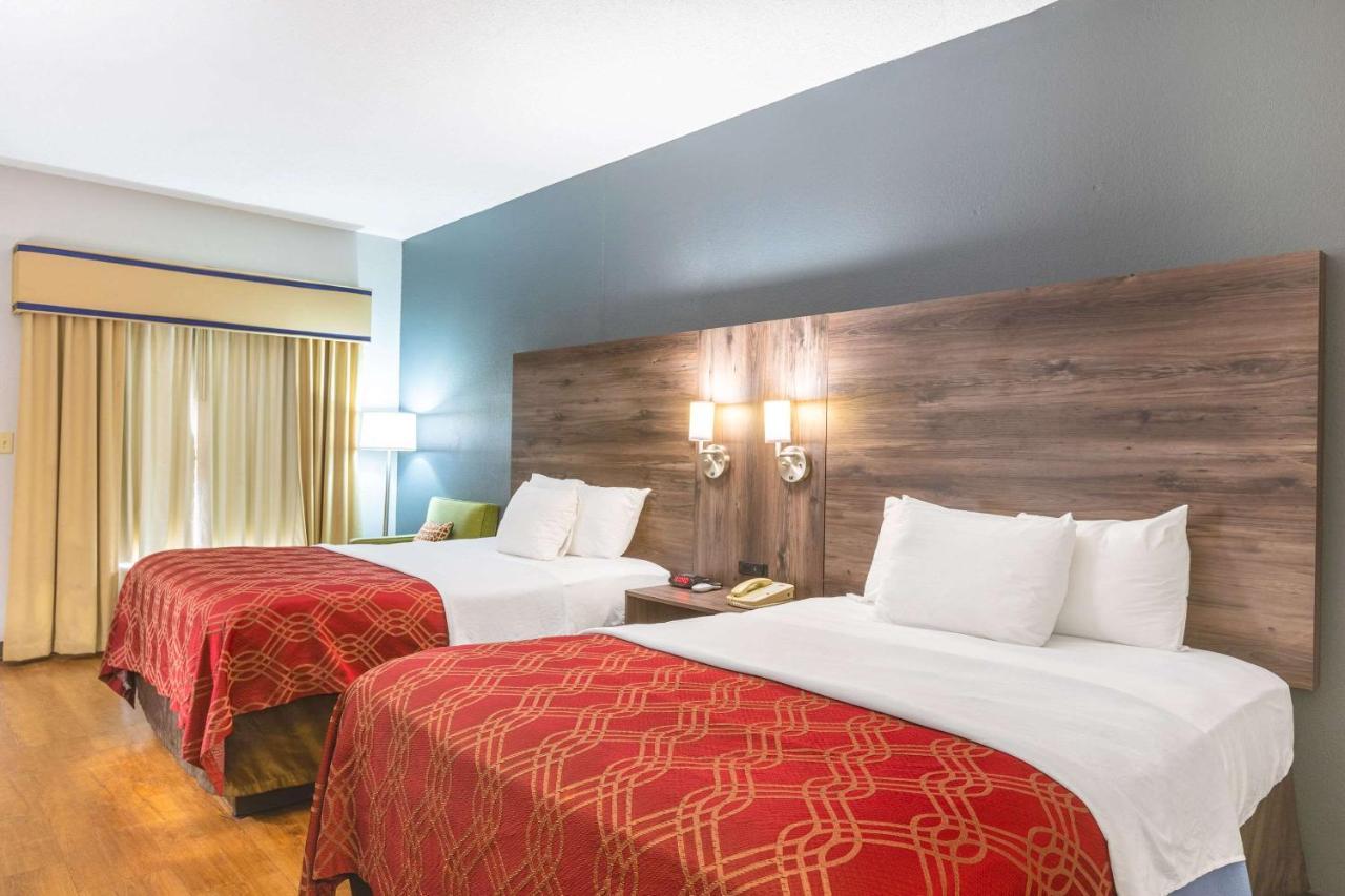 Royal Palms Inn Стокбридж Екстер'єр фото