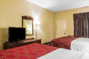 Royal Palms Inn Стокбридж Екстер'єр фото